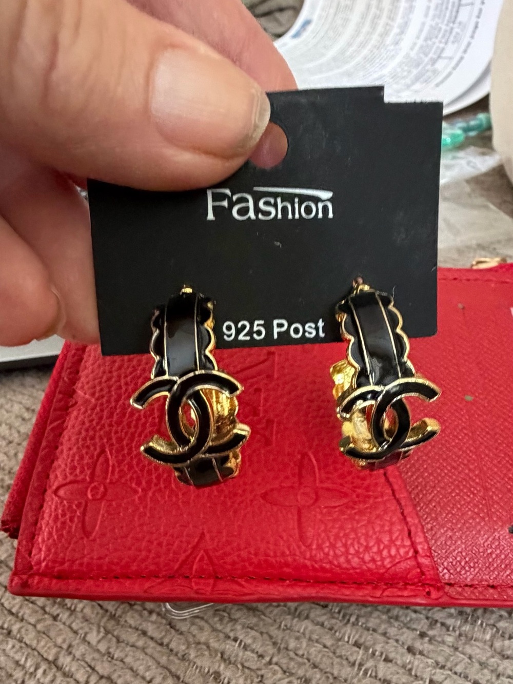 Fashion Jewelry Black and Gold Interlock Hoop Post Earrings, fashion jewelry - Picture 5 of 7